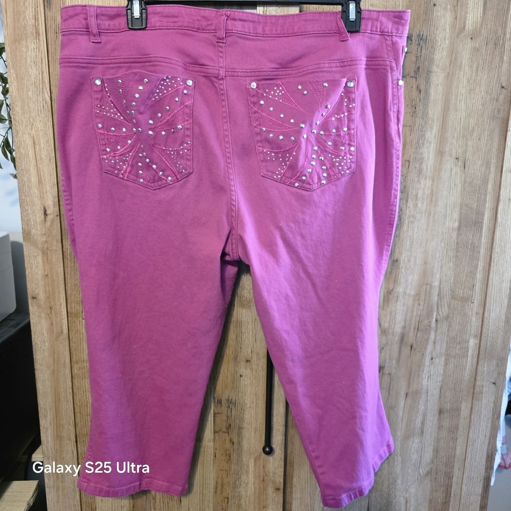 Faded Glory fushia red/dark pink embellished capri pants 26W bling Y2K?